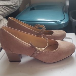 Trotters size 8 womens dress shoes